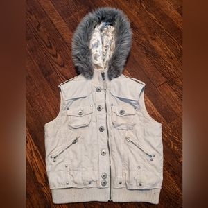 White Hooded Utility Vest Faux Fur size Large BB Dakota